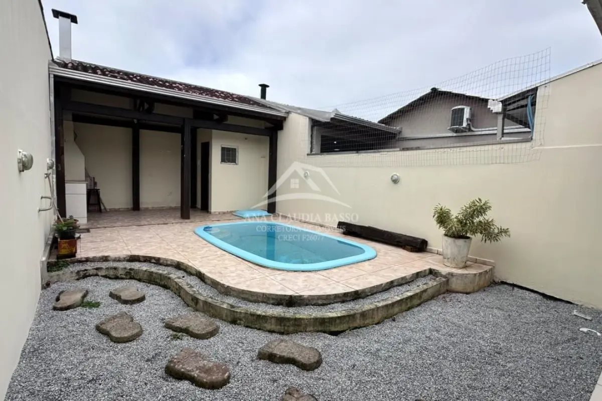 Casa com piscina Santa Terezinha - foto 2